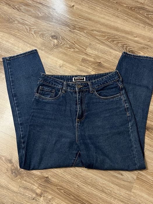 джинси жіночі розмір М