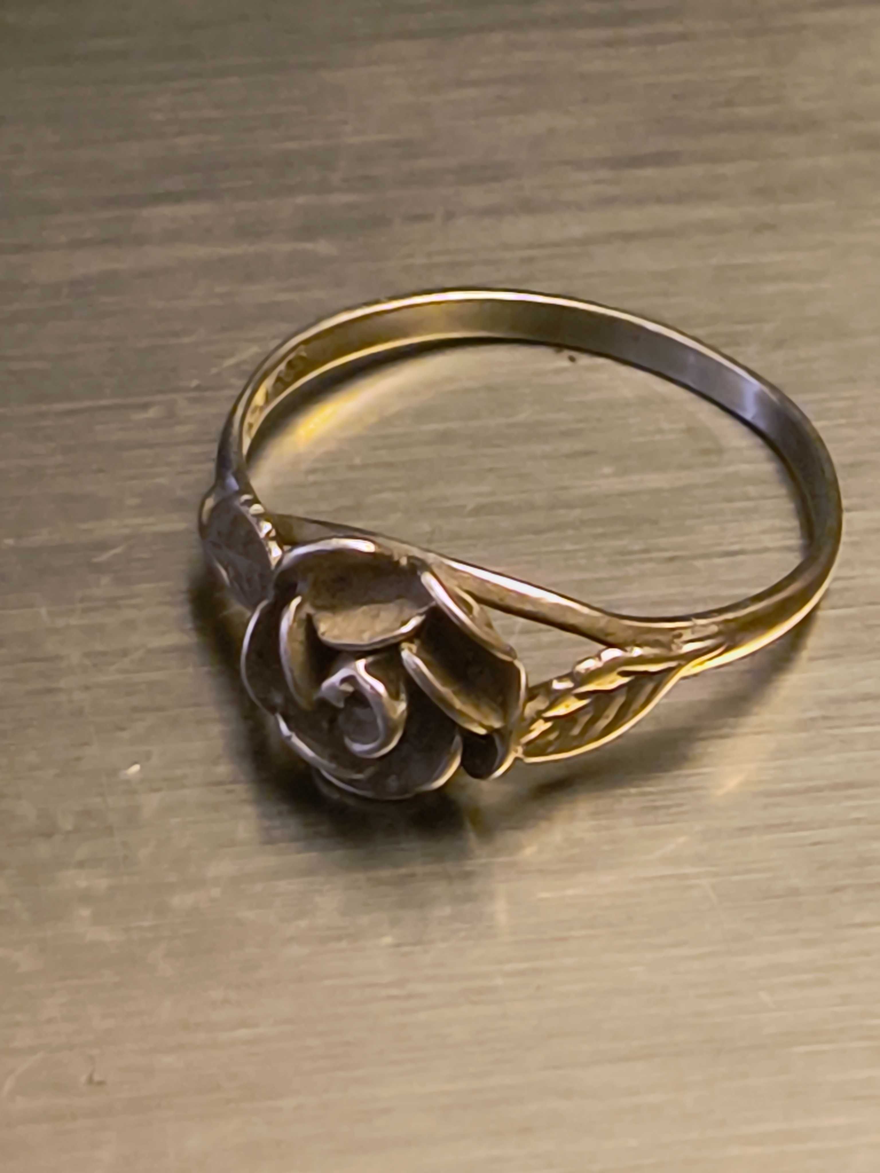 srebrny pierścionek róża vintage próba 925