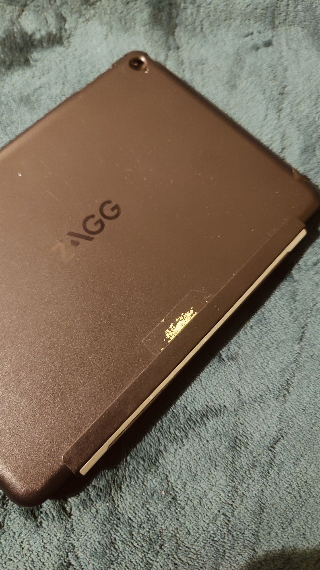 Etui z klawiaturą Zagg Slim Book Bluetooth do iPad mini 4 Czarny