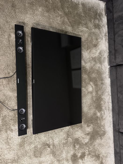 Televisao Samsung 40” mais uma soundbar