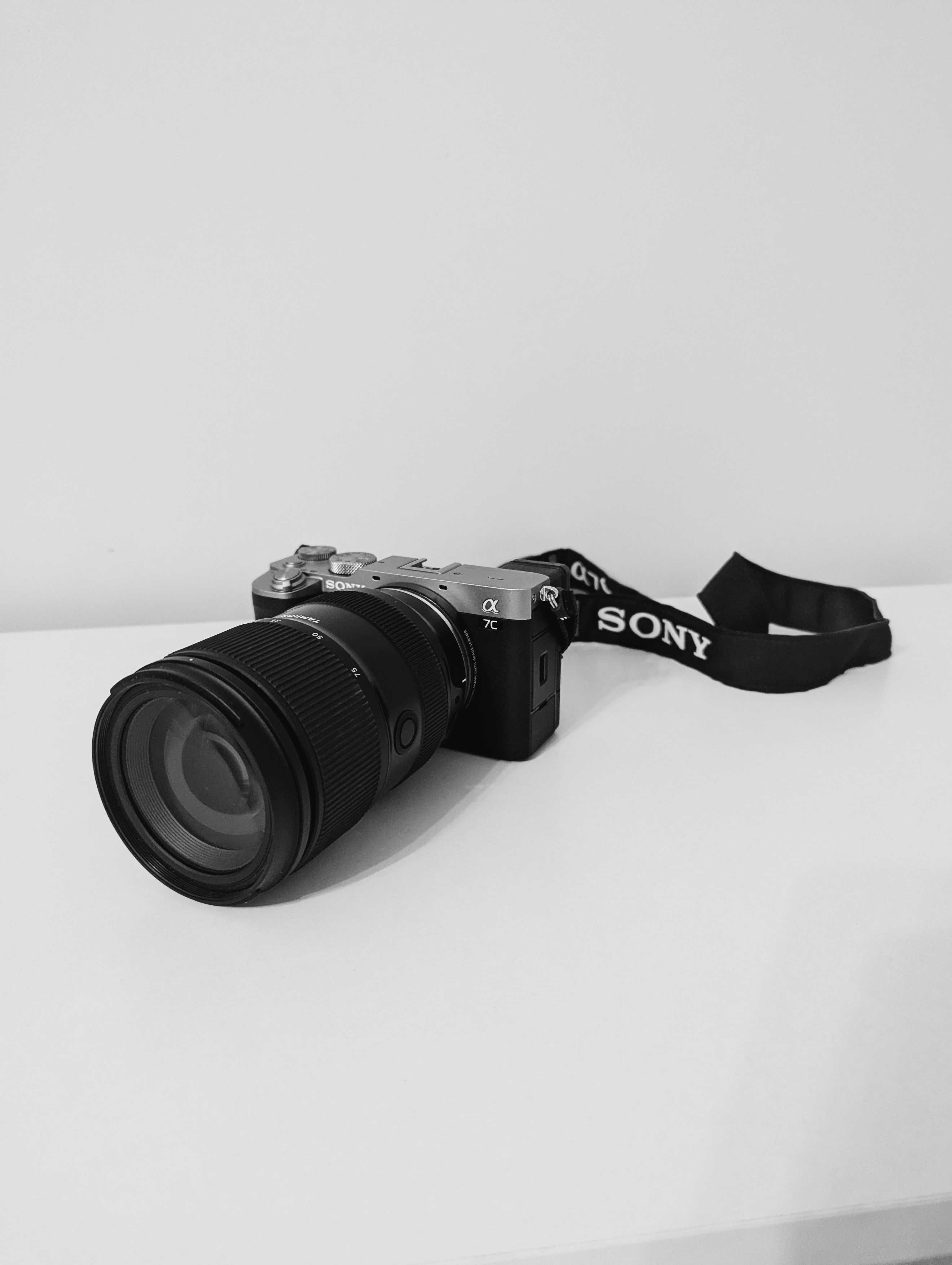 Sony A7C (I generacji) + Tamron 28-75mm F/2.8 Sony E – stan idealny