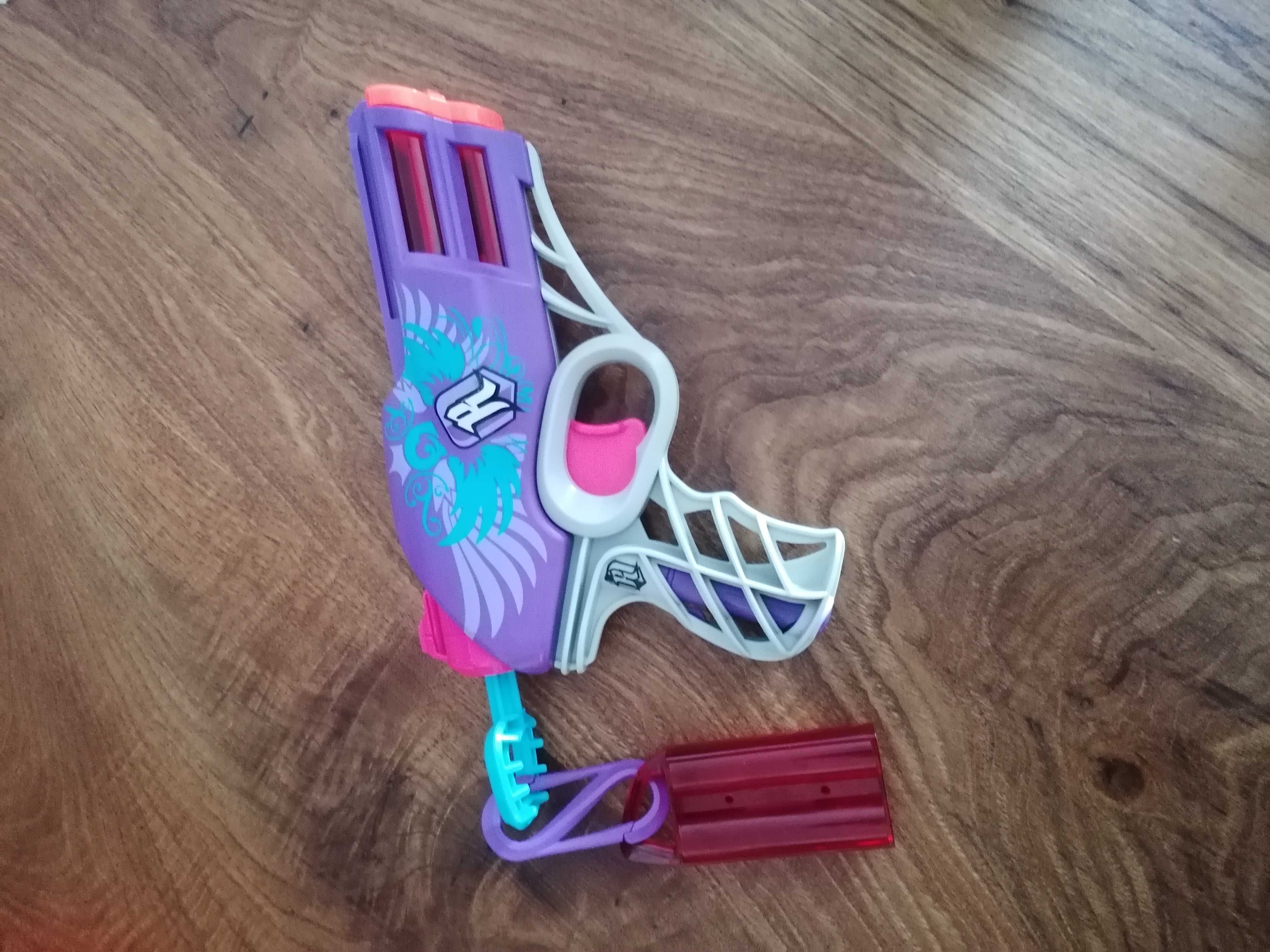Nerf Roxa como nova!