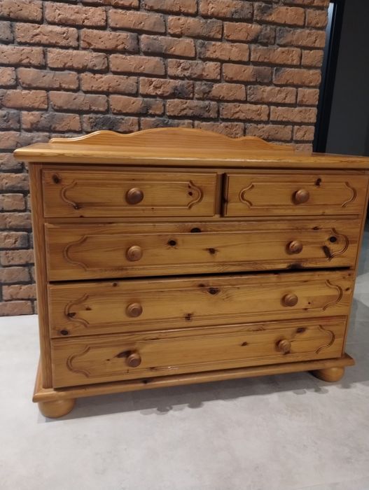 Komoda sosnowa z szufladami