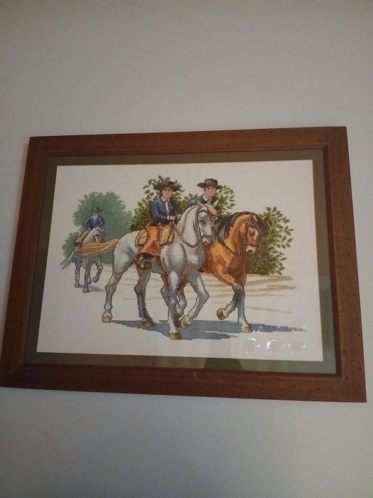Quadros decorativos. Tronco e 2 ponto cruz