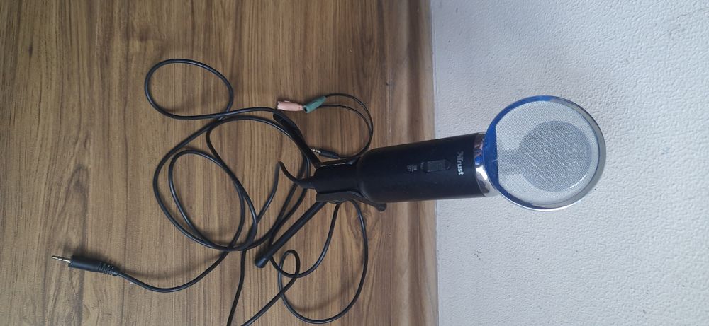 Мікрофон Trust до комп'ютера.