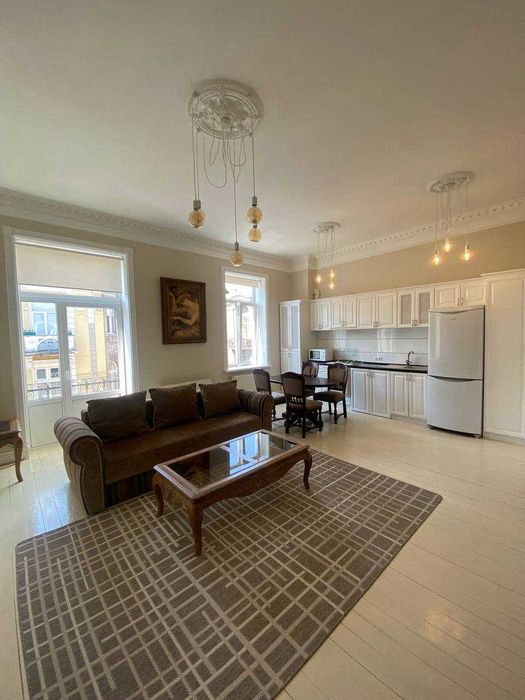 Оренда 2-кім квартири на Стометрівці.