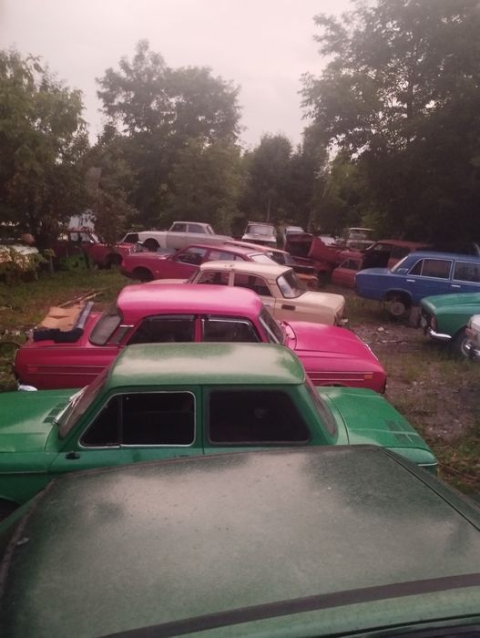 Розбираю Москвич ВАЗ газон Запорожець Таврія Славута Ланос