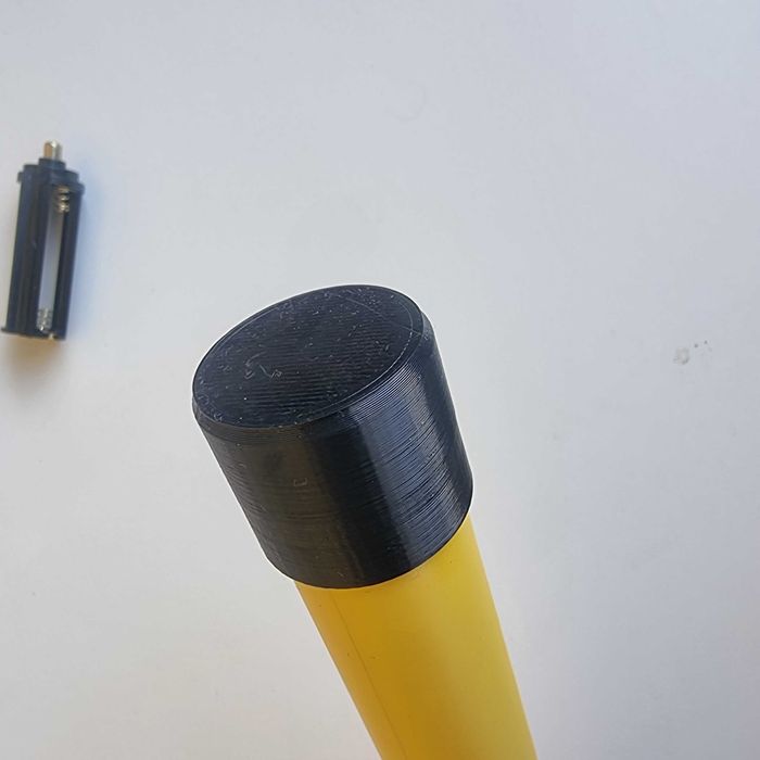 Мини металлоискатель — настоящая игрушка для юного кладоискателя