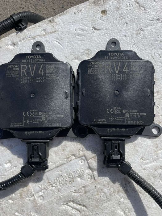 Toyota Rav-4 Rav4 2019-2024 датчики мёртвых зон, радары Америка.
Датчи
