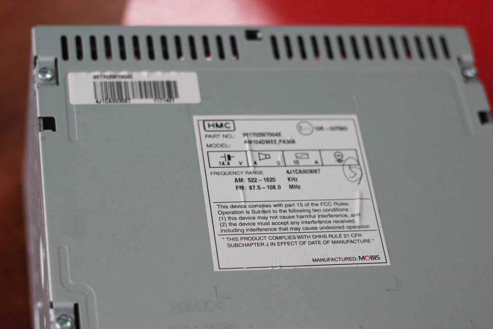 Оригинальная новая магнитола на HYUNDAI SANTA FE оригинал