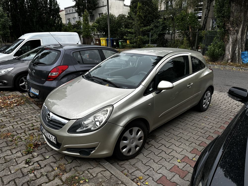 Uszkodzony opel corsa 1.3CDTI 2007