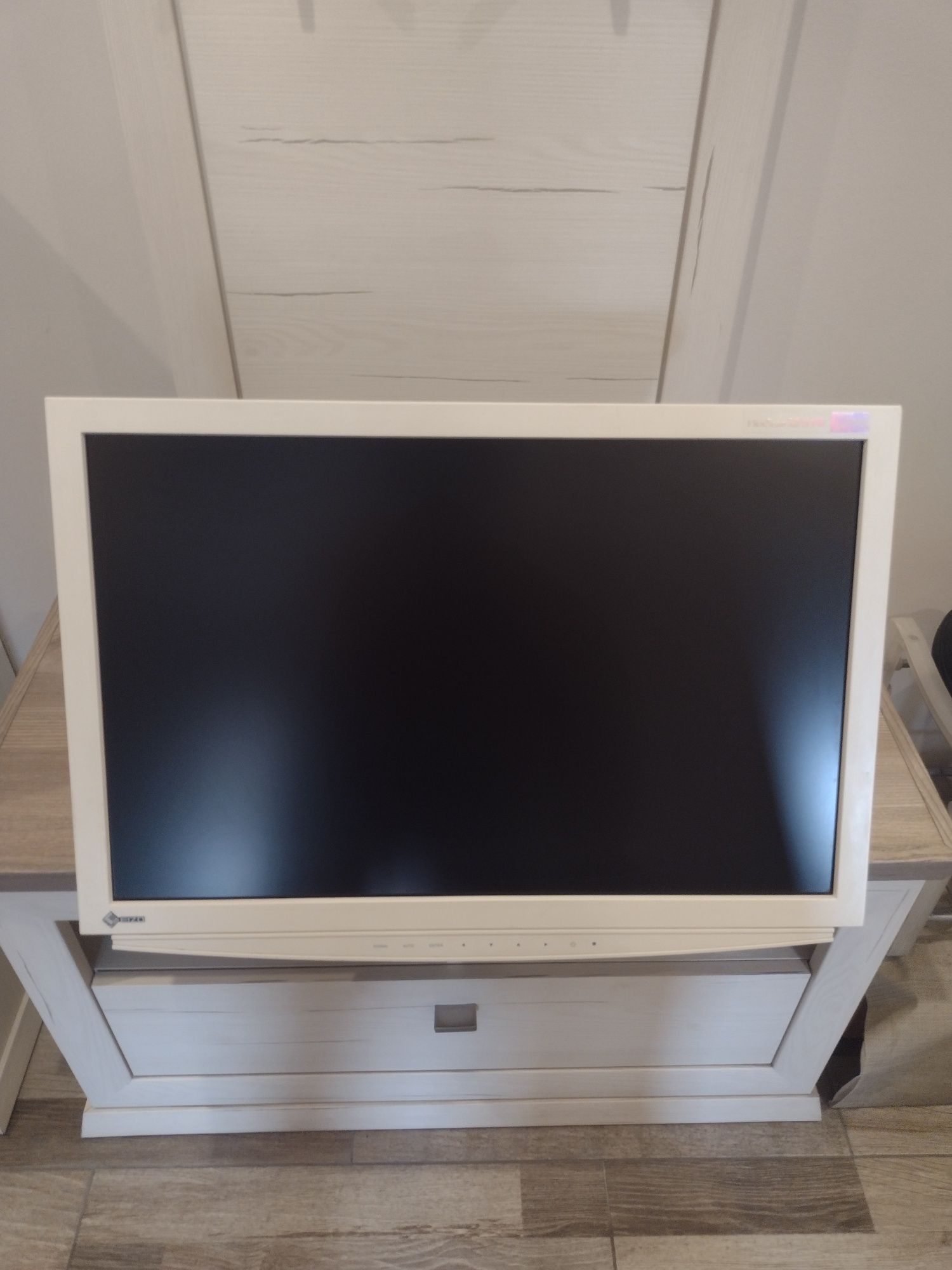 Монитор 24' Eizo S2411W