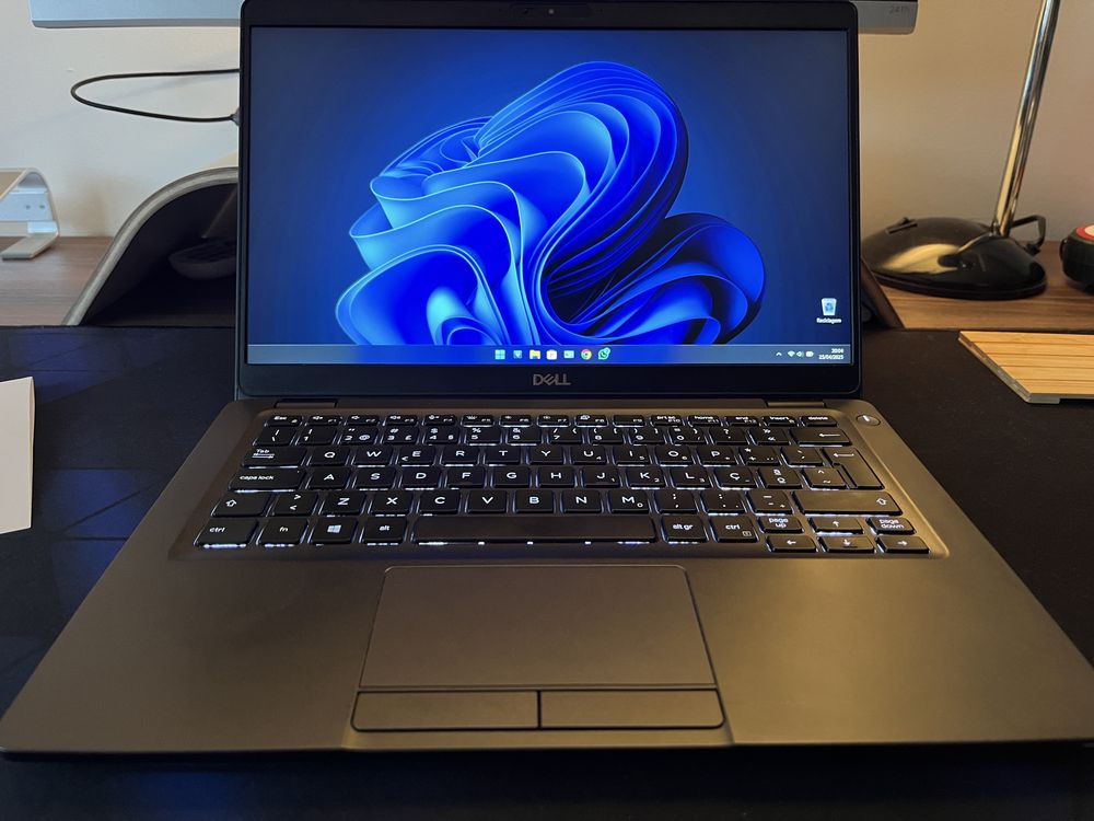 Dell Latitude 5300  i5 8th RAM 32 GB 256 SSD BATERIA NOVA