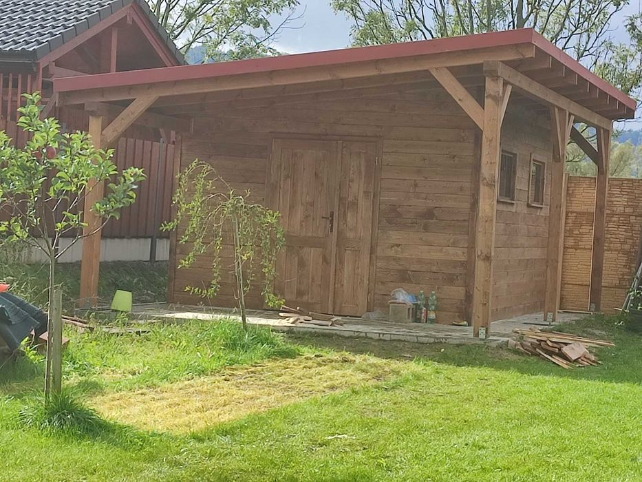 Wiaty garażowe z drewna