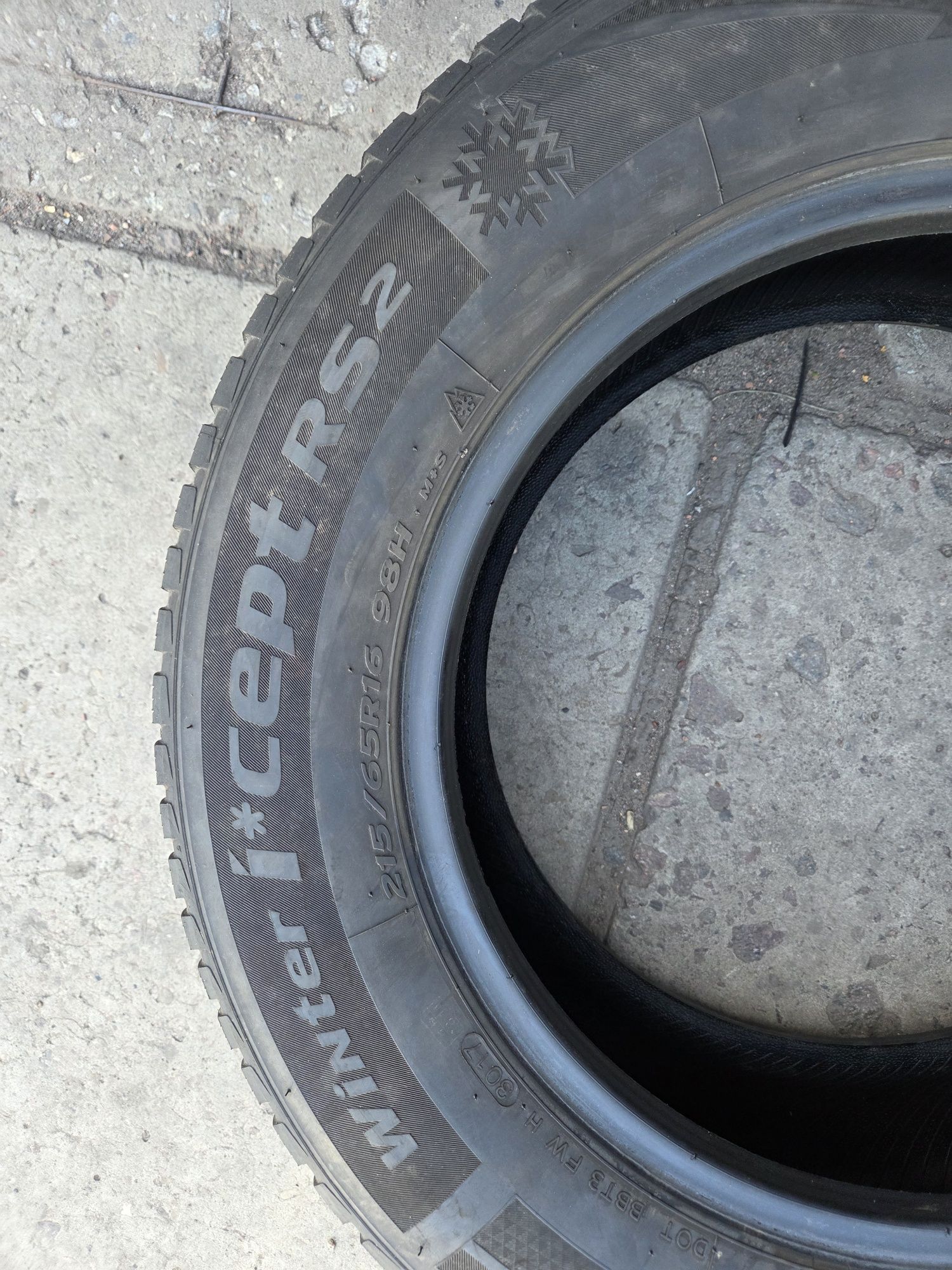 Шини всесезонні 215/65/r16, Hankook Winter I Cept RS2.