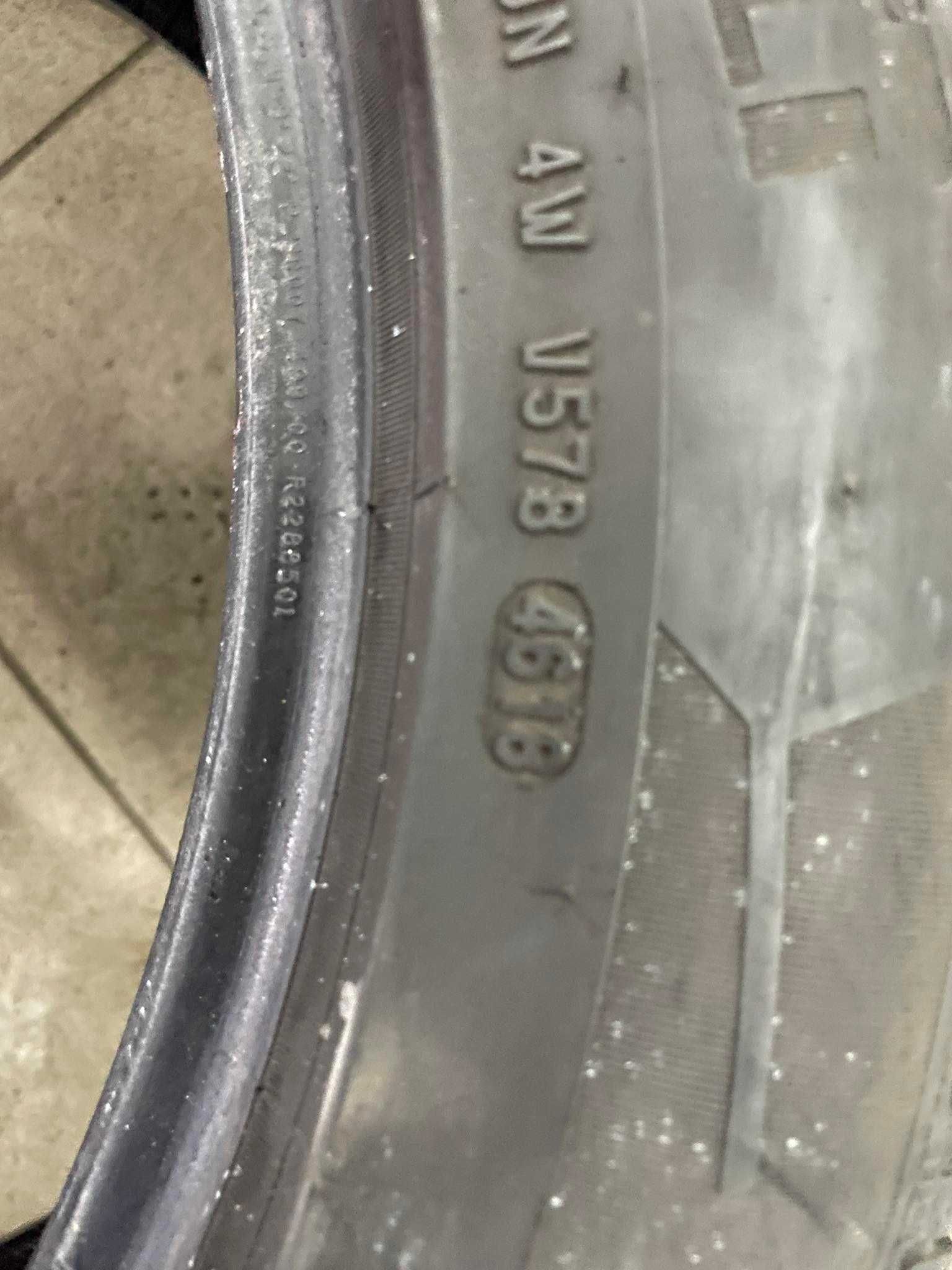 235/50R18 Pirelli Cinturato STRADA