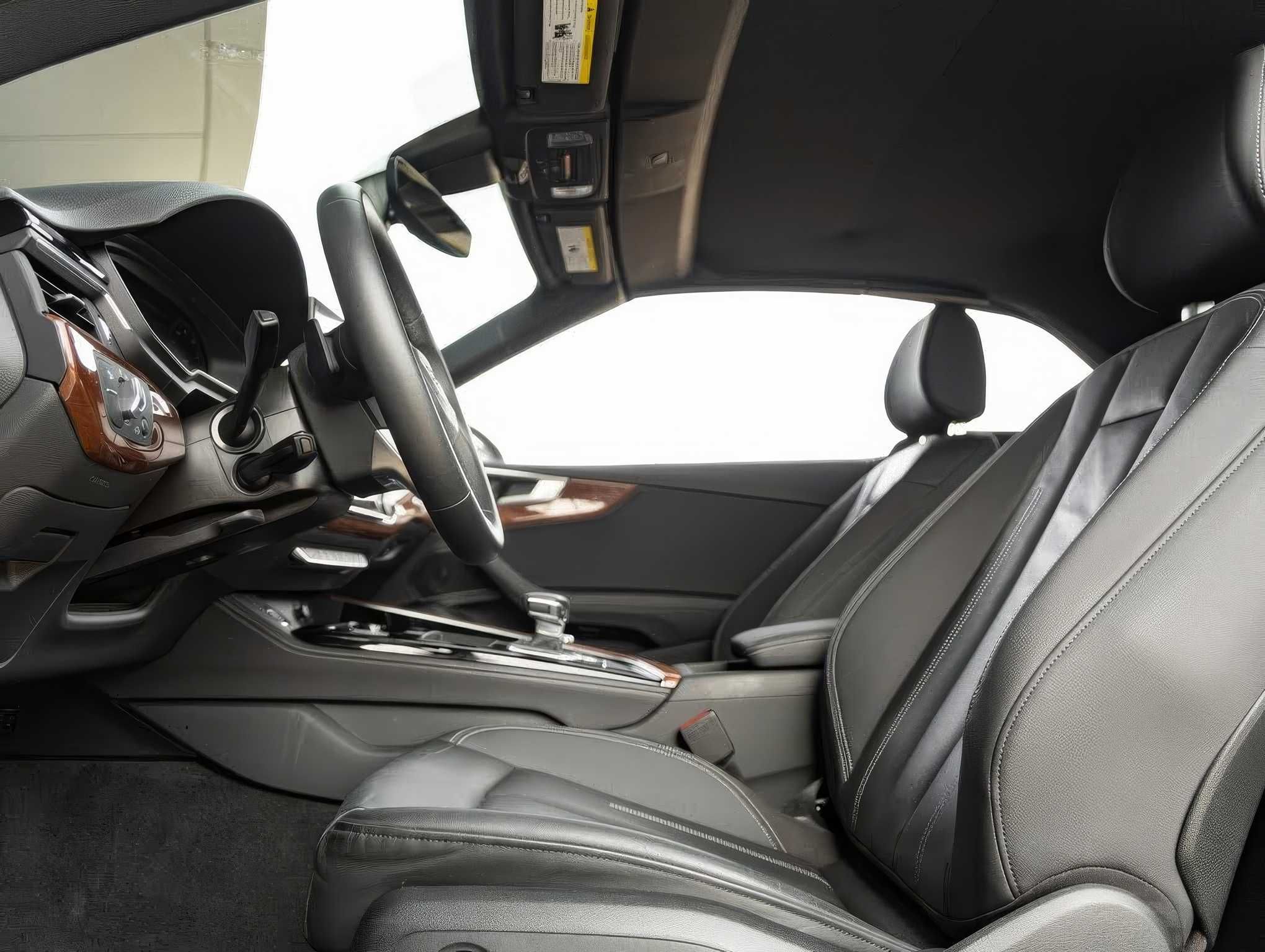 Audi A5     2022