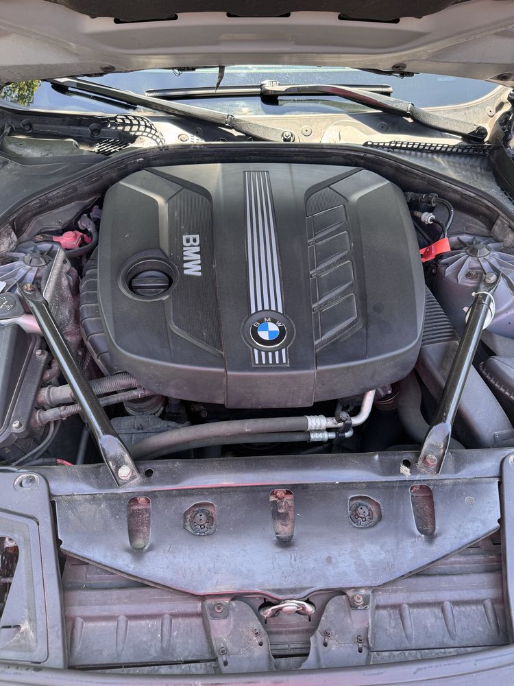 Sprzedam BMW/F11/2.0d/2011r/niski przebieg