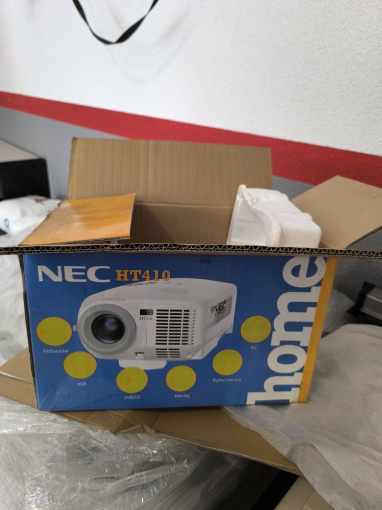 Projetor NEC HT410 Home Cinema