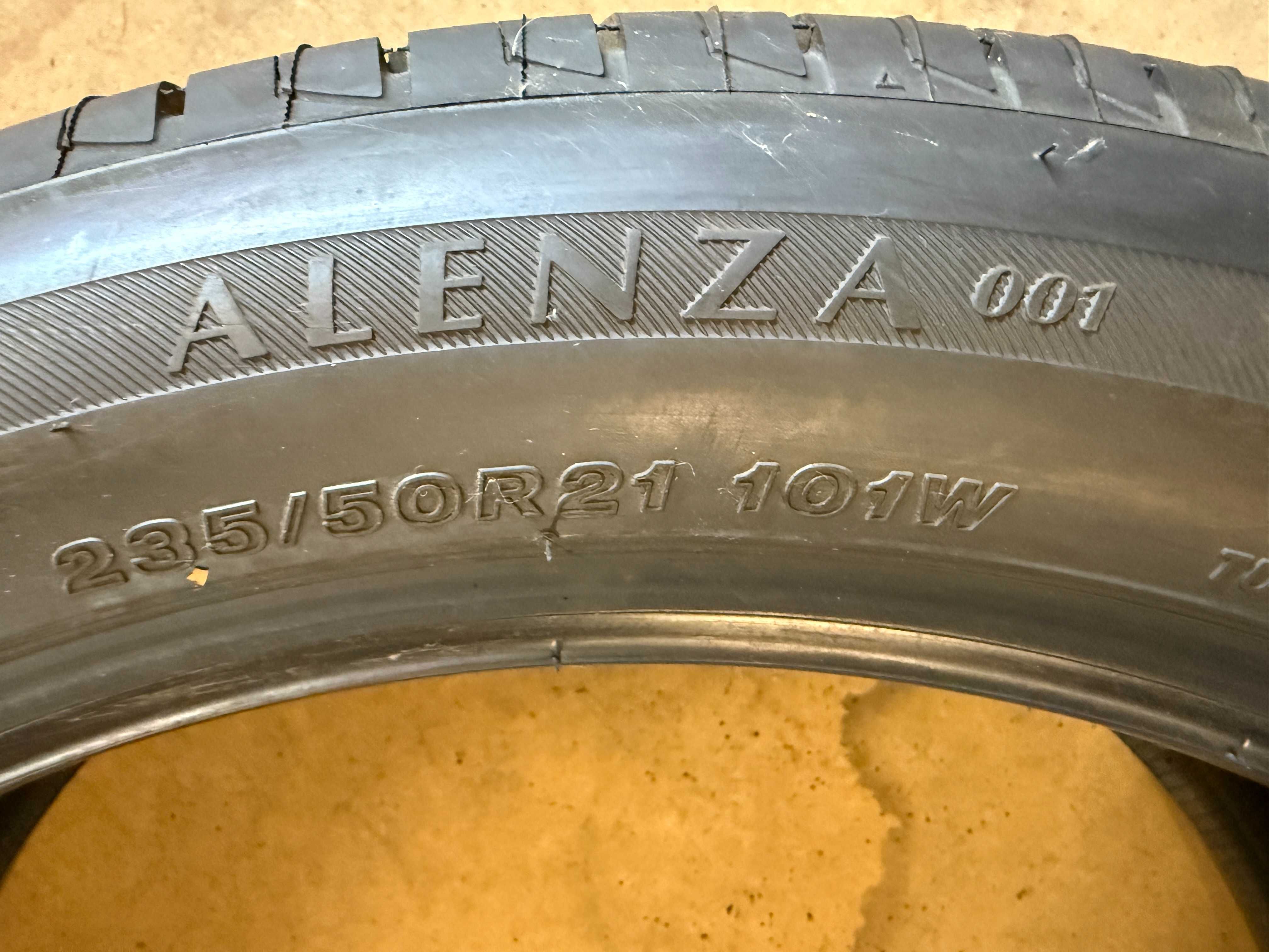 2X Opona Bridgestone Alenza 001 235/50R21 101W