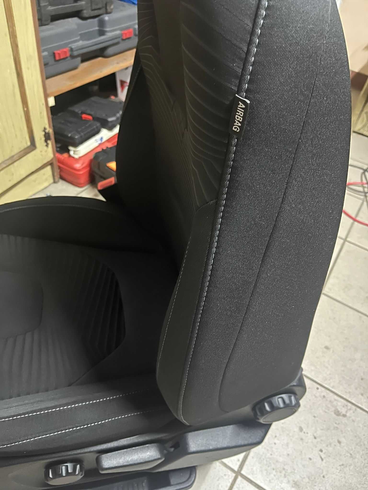 3 Rząd siedzeń Fotele ST Line Alcantara Skóra Ford S-Max Mk2