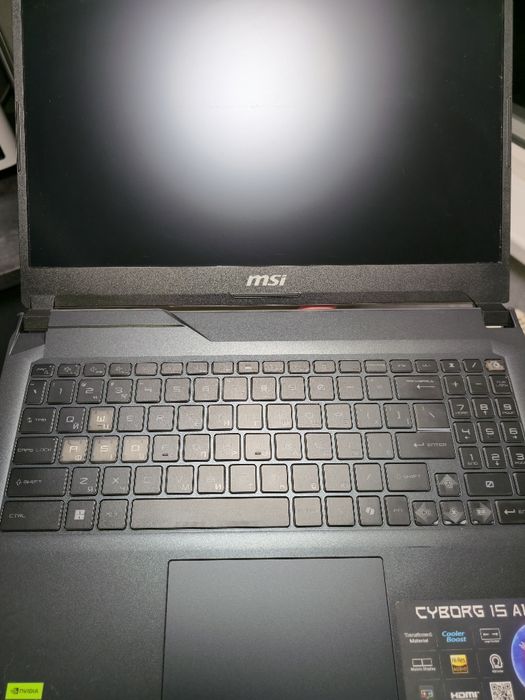 MSI cyborg 15  rtx4060 в отличном состоянии