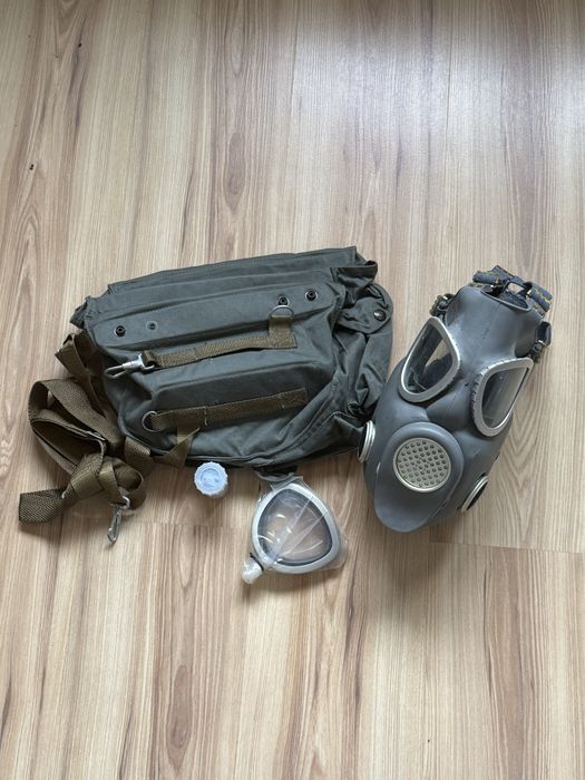 Maska Przeciwgazowa MP4 Buldog W Idealnym Stanie Cały Zestaw