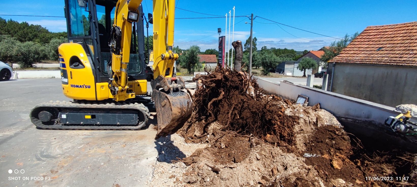 Komatsu MR26 Semi nova