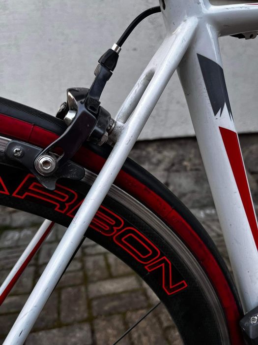 Rower szosowy Fuji Altamira 2.1 Di2