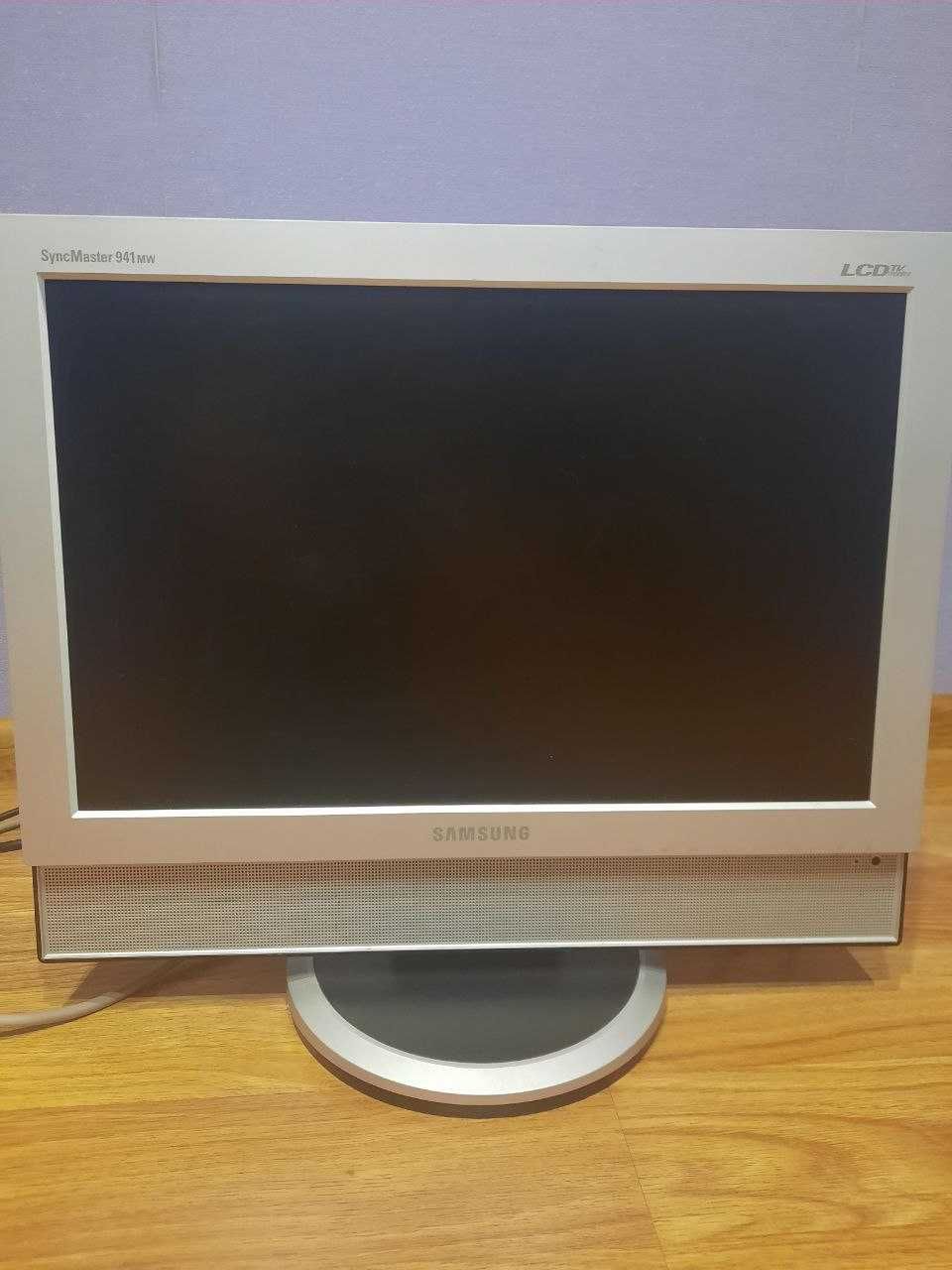 Монітор Samsung з TV тюнером