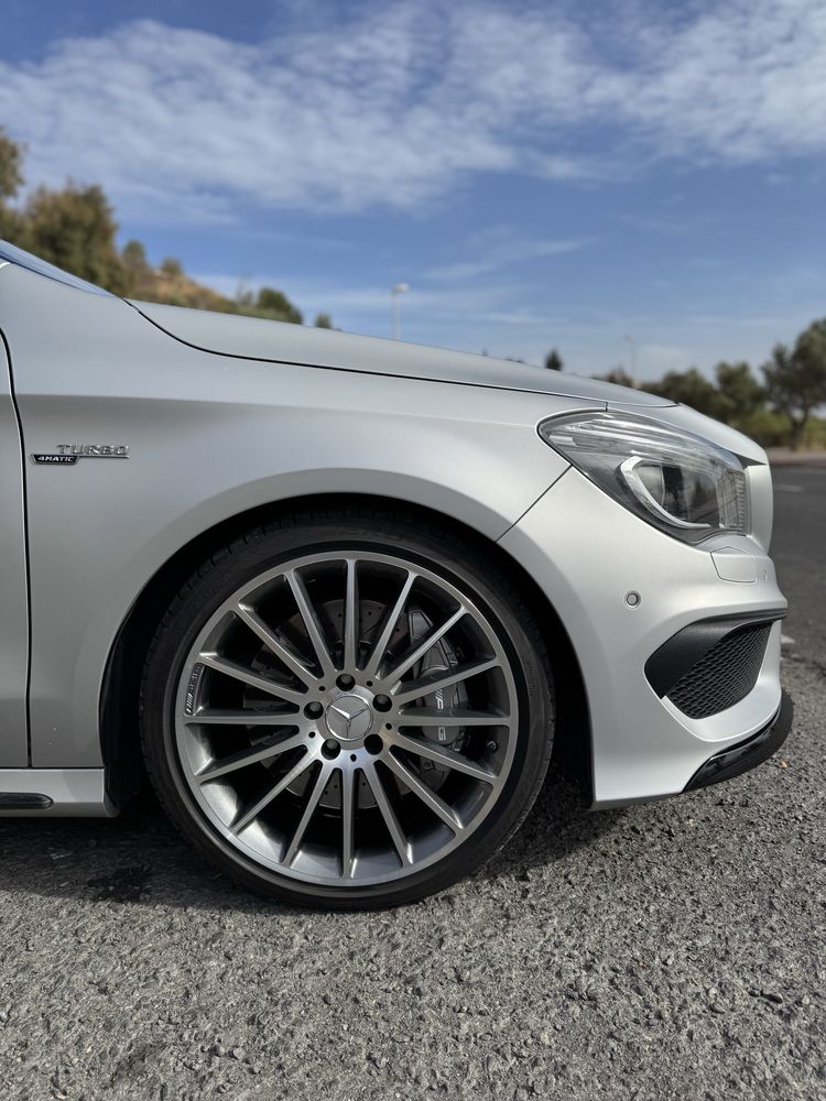 Mercedes CLA 45 AMG