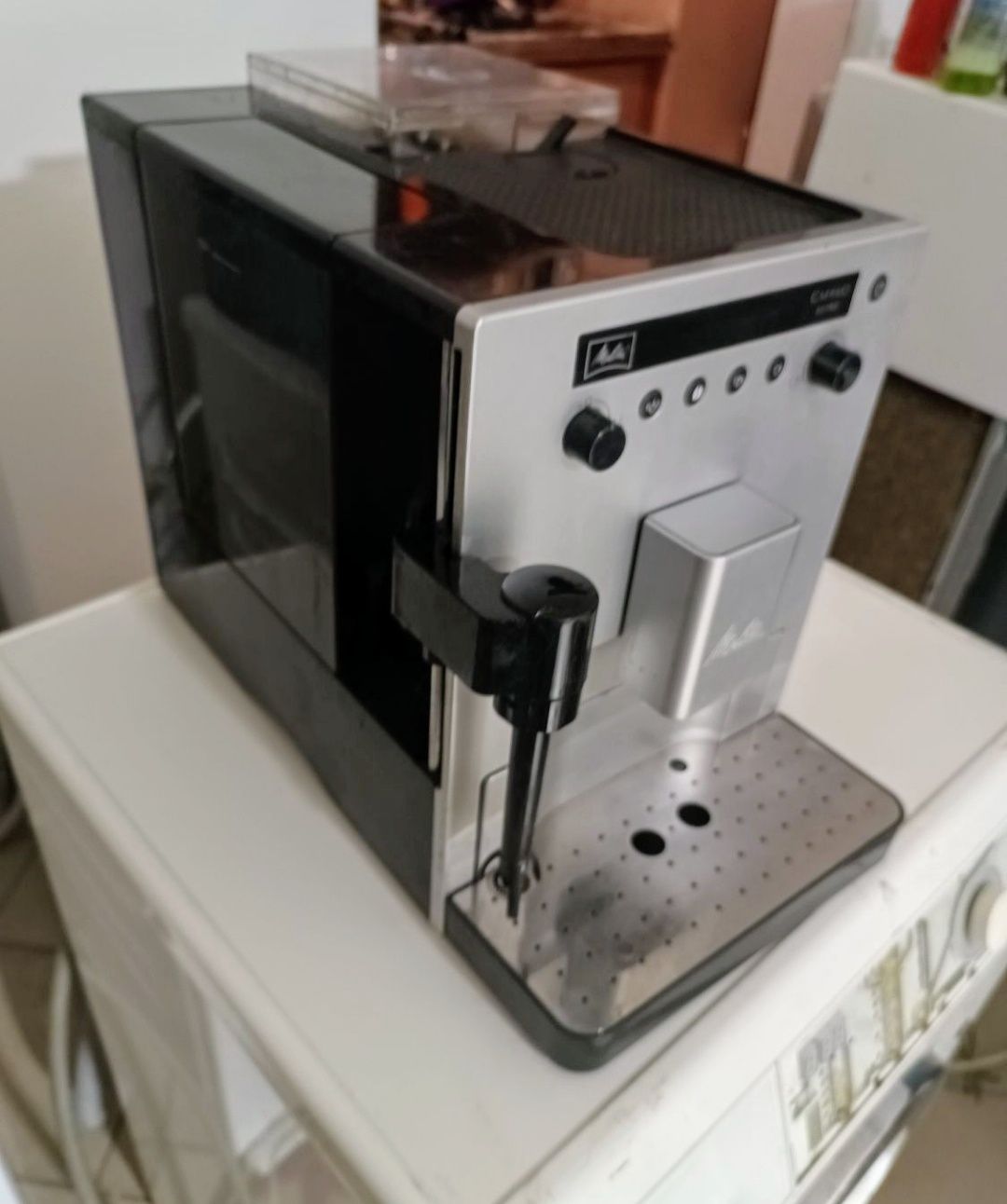 Ekspres do kawy miele z podpieciem do kranu