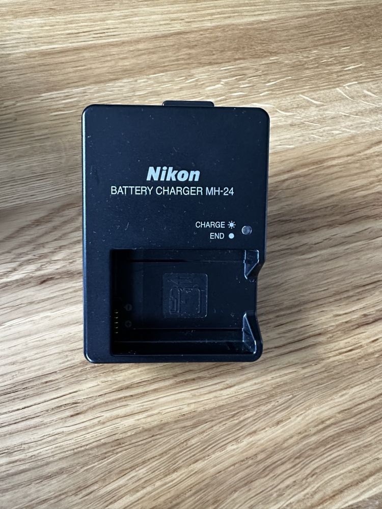 Nikon D5600 18-55 VR Kit + чохол