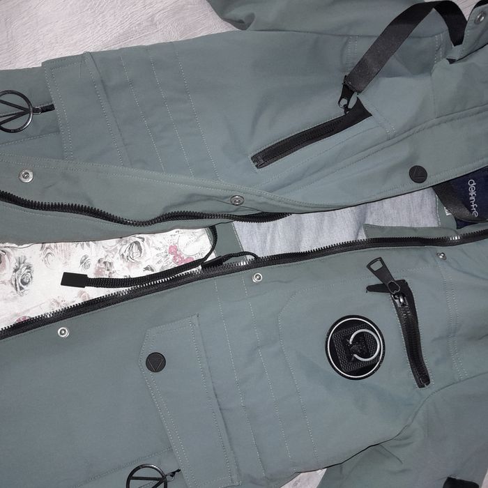 Куртка на дівчинку ( весна , осінь)