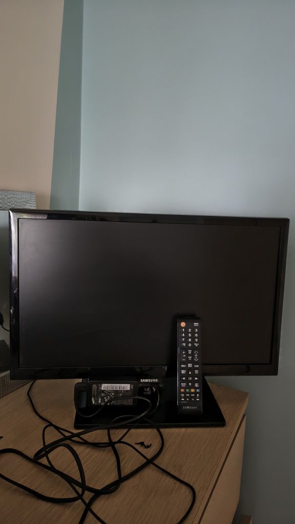 Telewizor Samsung 22 cale