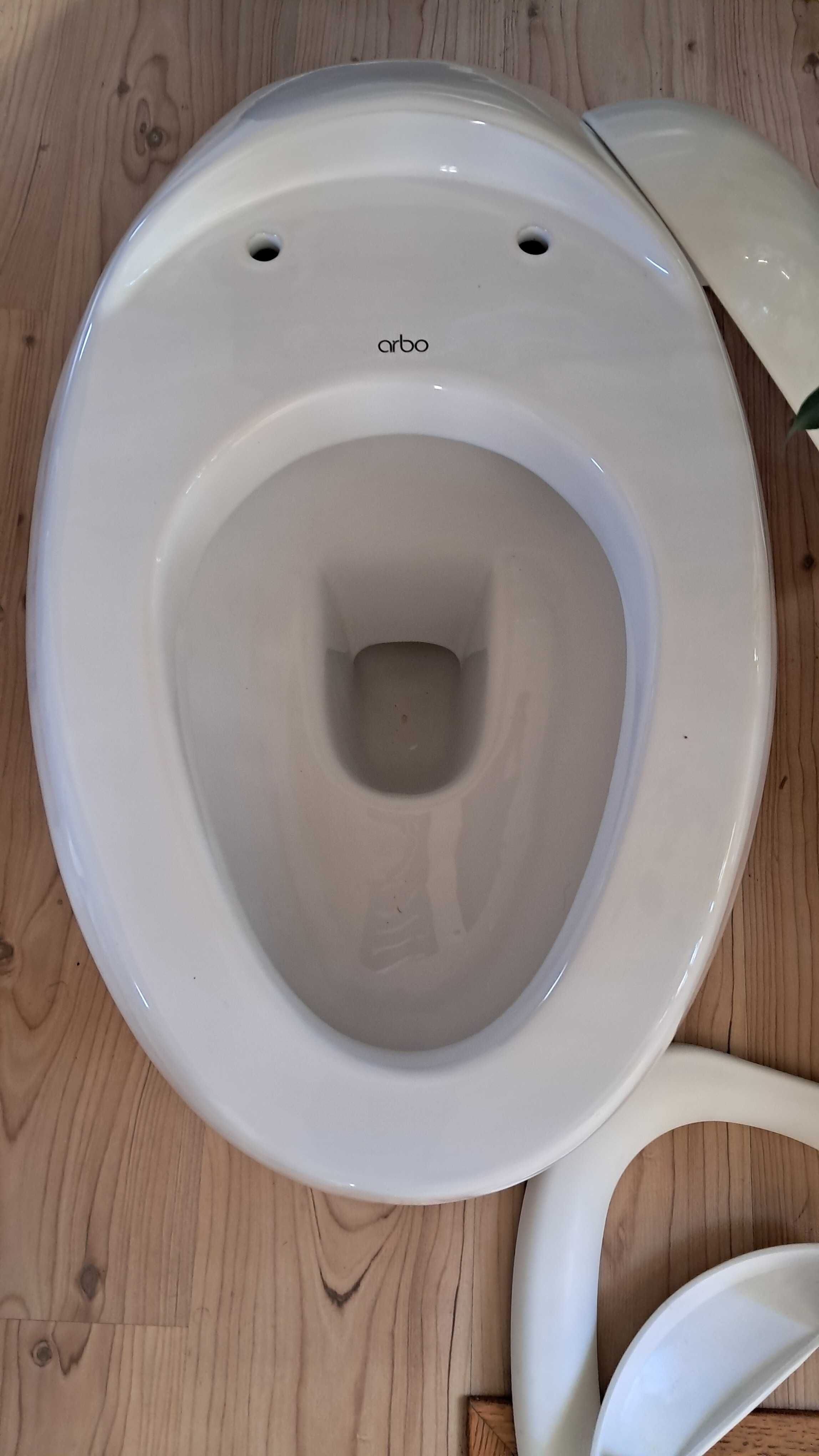 Misa WC ARBO EGO owalna podwieszana