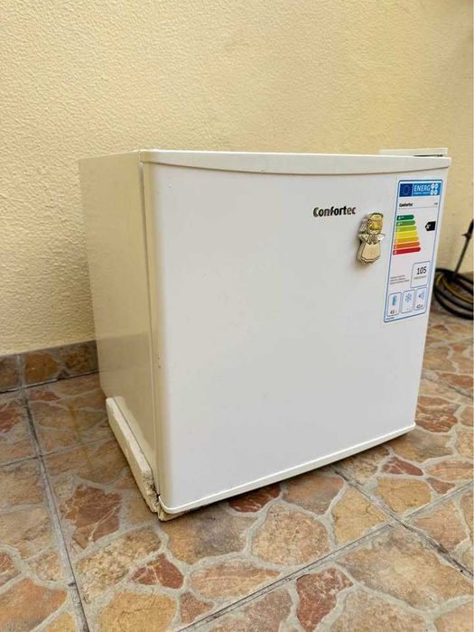 Mini frigorífico em bom estado