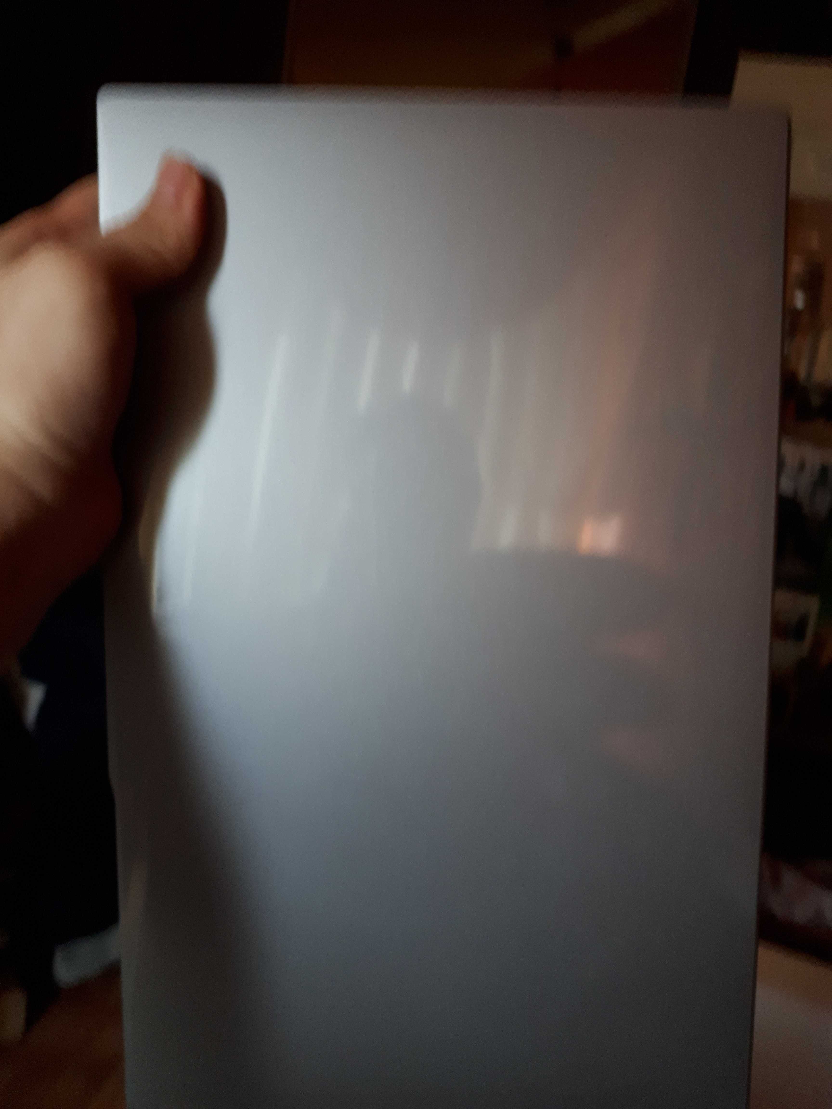 nowy laptop w dobrej cenie!