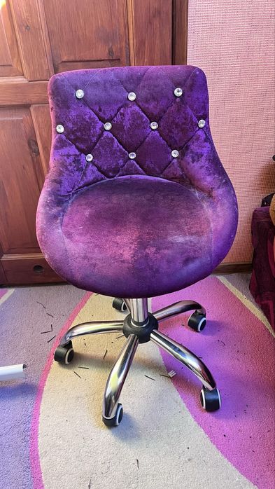 Fotele  kosmetyczne fioletowe glamour