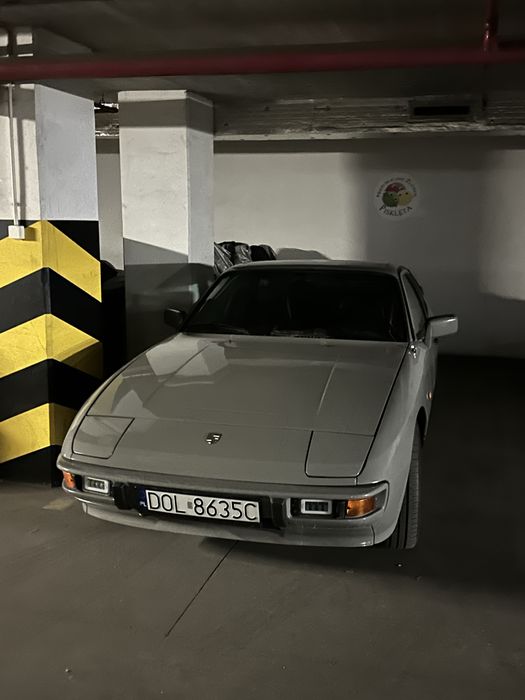 Porsche 924 (1981)