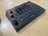 Zoom Sampletrak ST-224