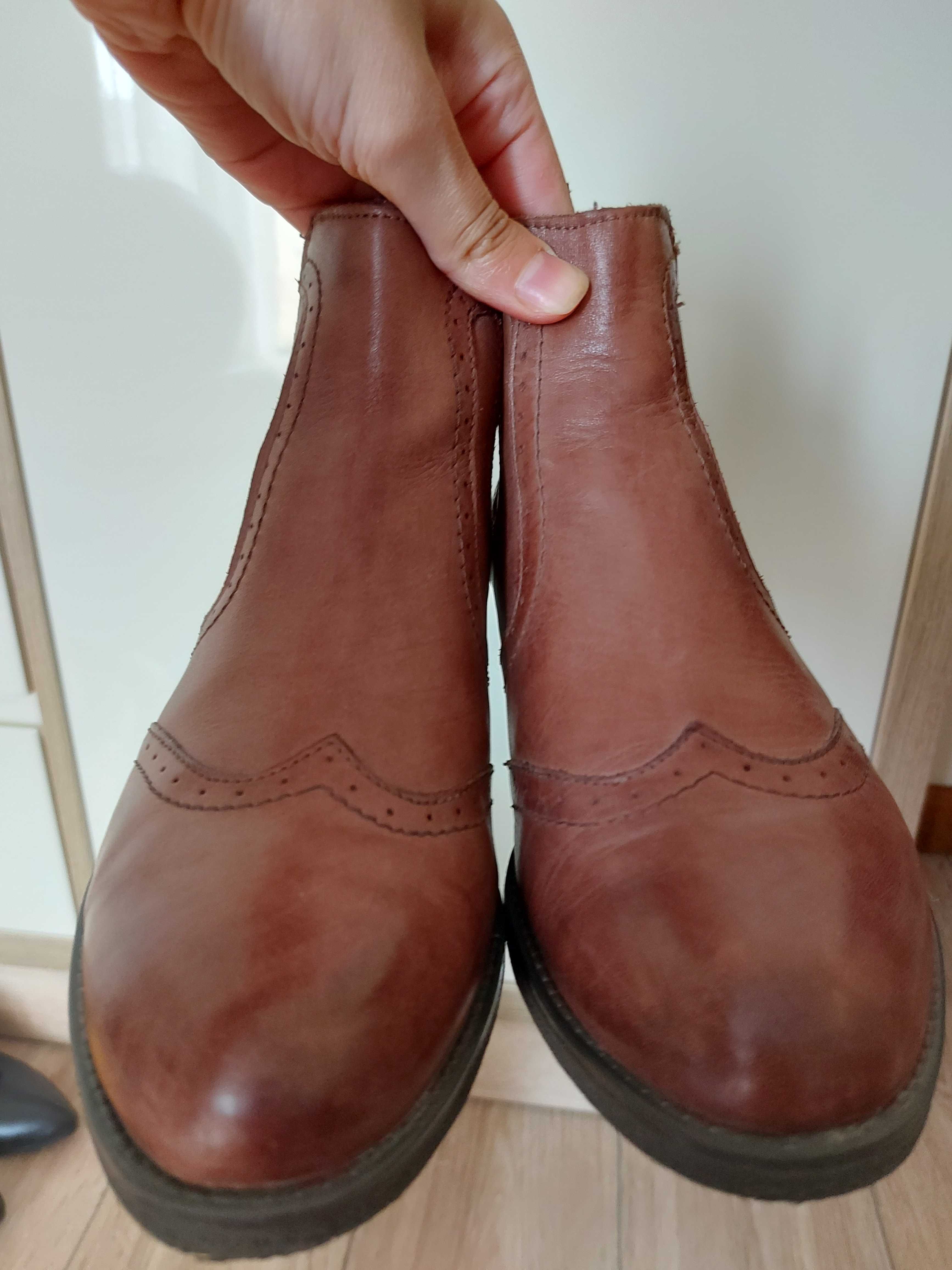 Шкіряні жіночі демісезонні черевики Lasocki