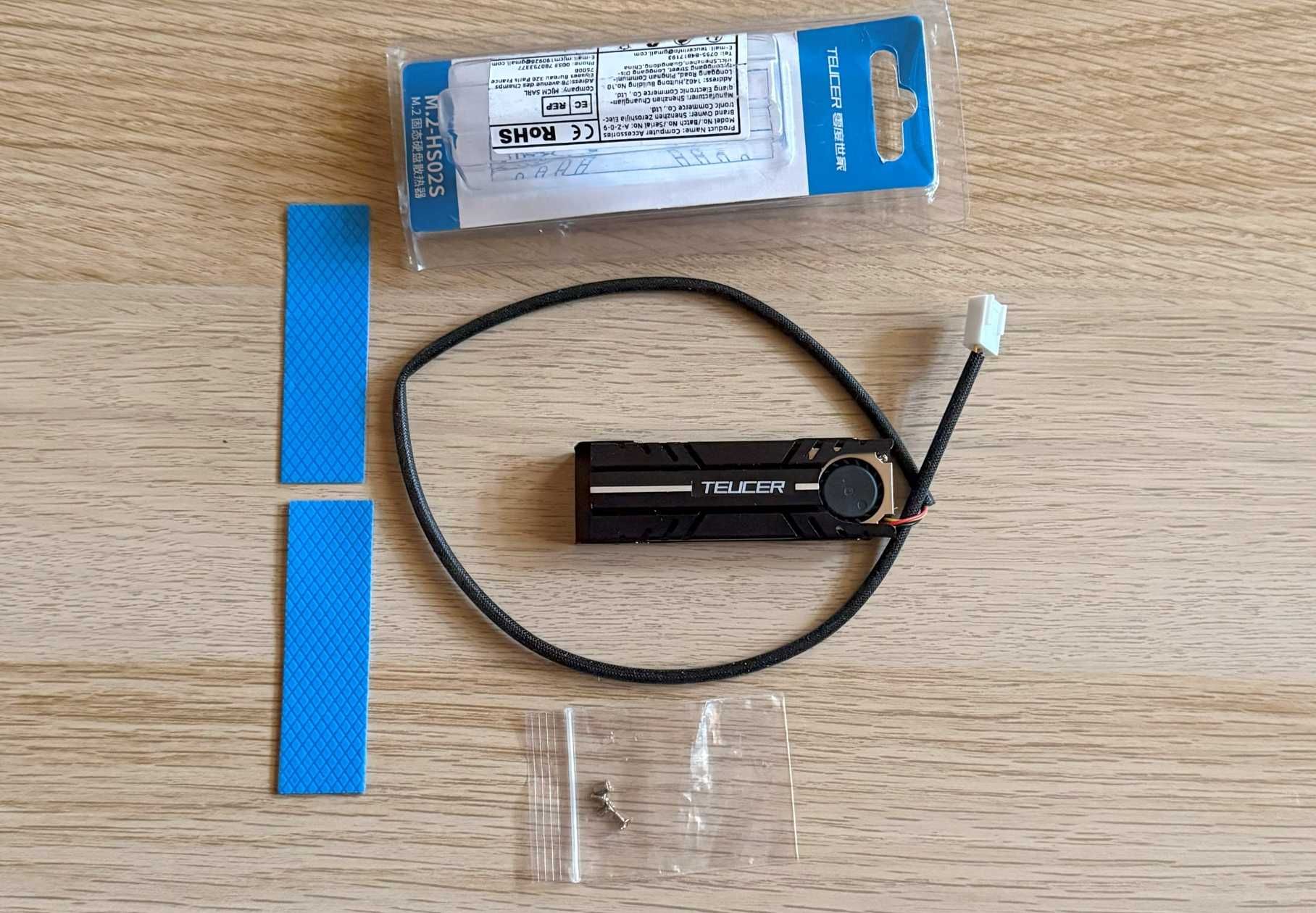 Radiator dysku SSD M.2 2280 Teucer z wentylatorem