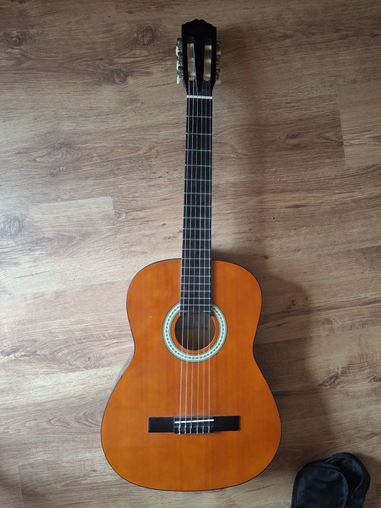 Gitara stan bardzo dobry