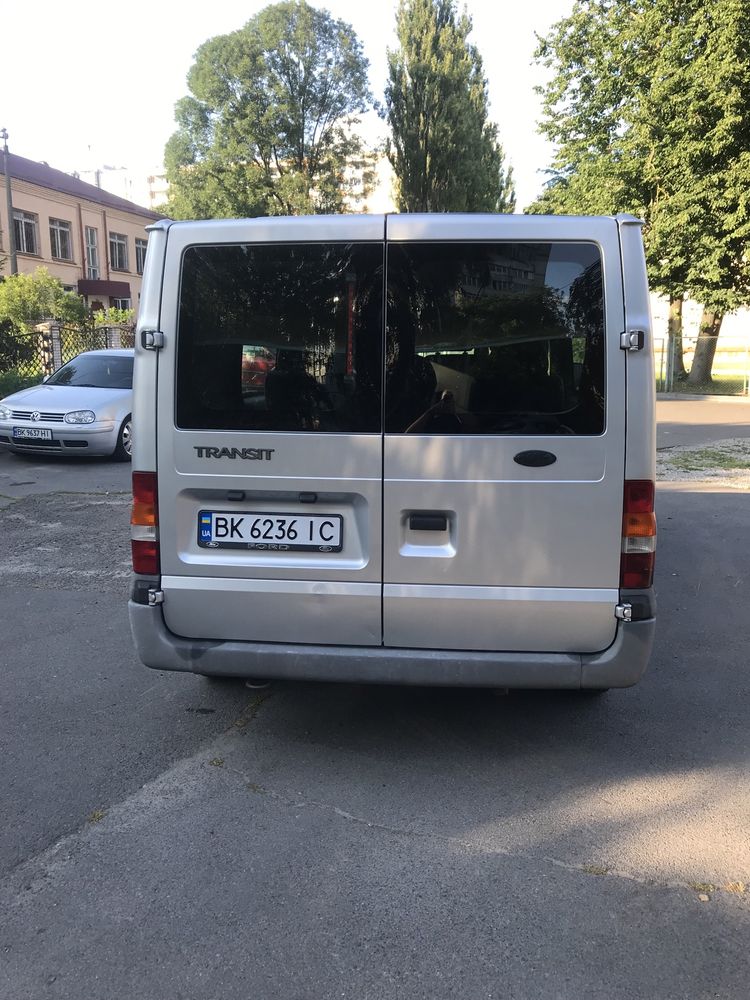 Продам автомобіль ford transit