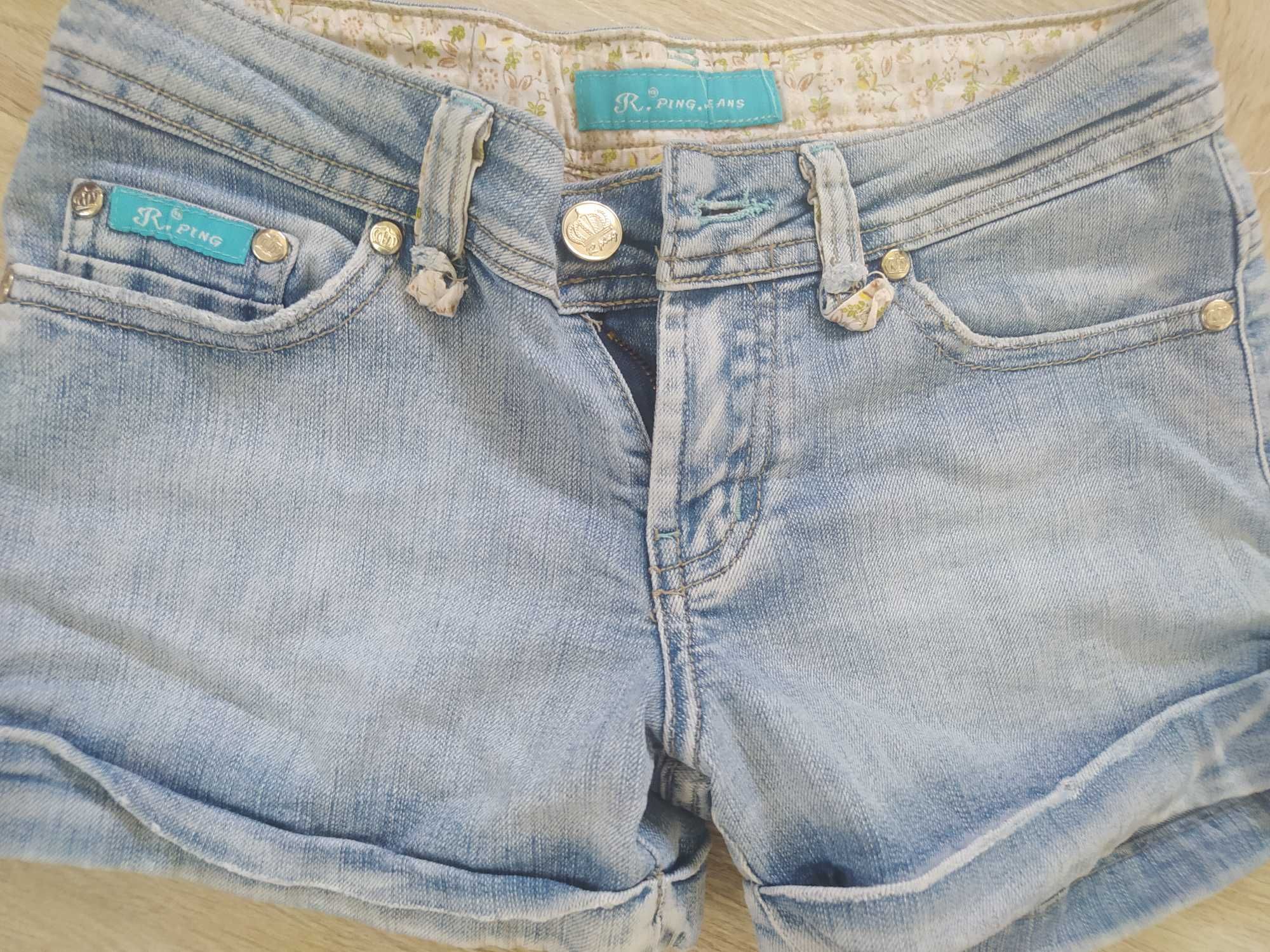 Krótkie spodenki jeansowe 158 cm