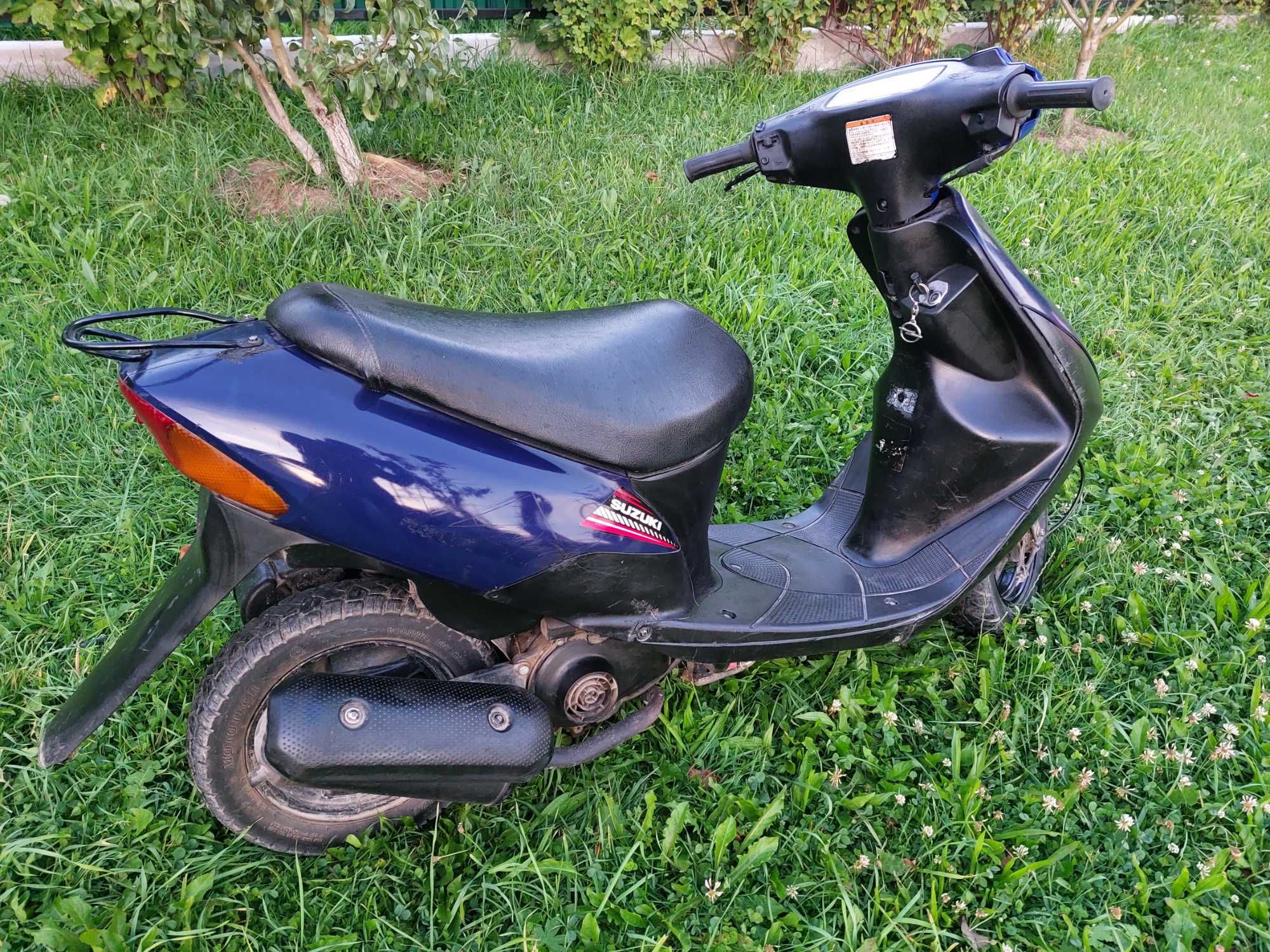 Продам скутер сузукі лец 2