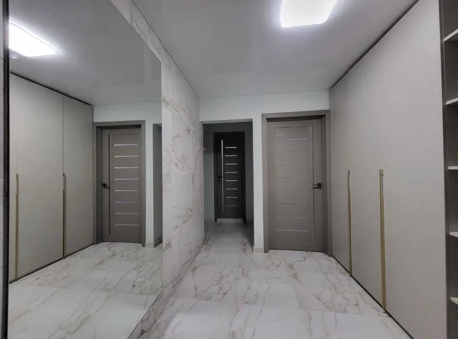 Продам 3 к квартиру на Поділлі