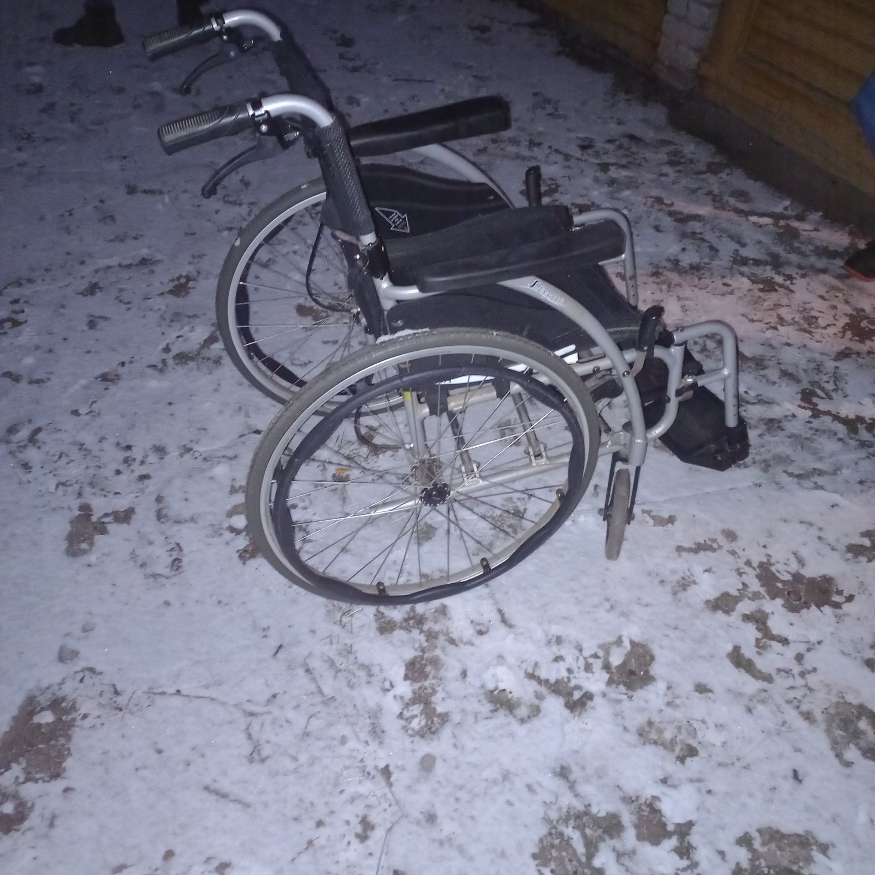 Sprzedam wózek inwalidzki