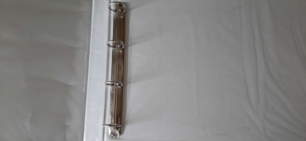 Segregator w formacie A3 szer 4cm 4-o ringowy biały